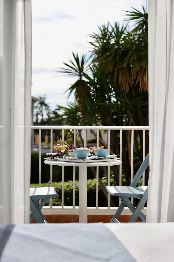 Residence Carlton - Renovee Avec Piscine Beaulieu-sur-Mer 4*,