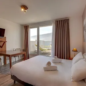 https://residhotel-azurea.hotels-rhonealpes.com