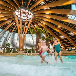 Les Ormes Domaine Et 3*, Epiniac France