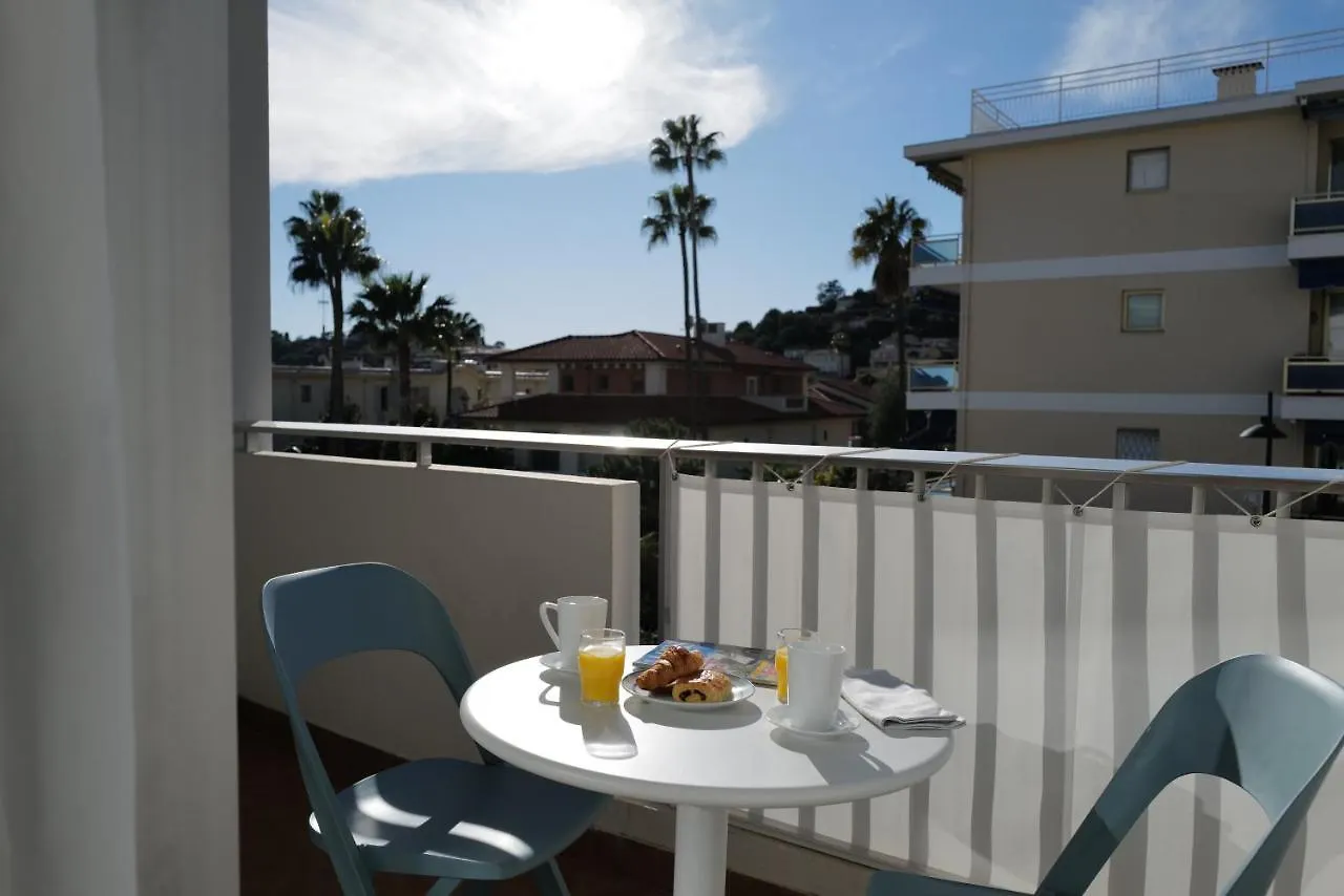 Residence Carlton - Renovee Avec Piscine Beaulieu-sur-Mer 4*,  France