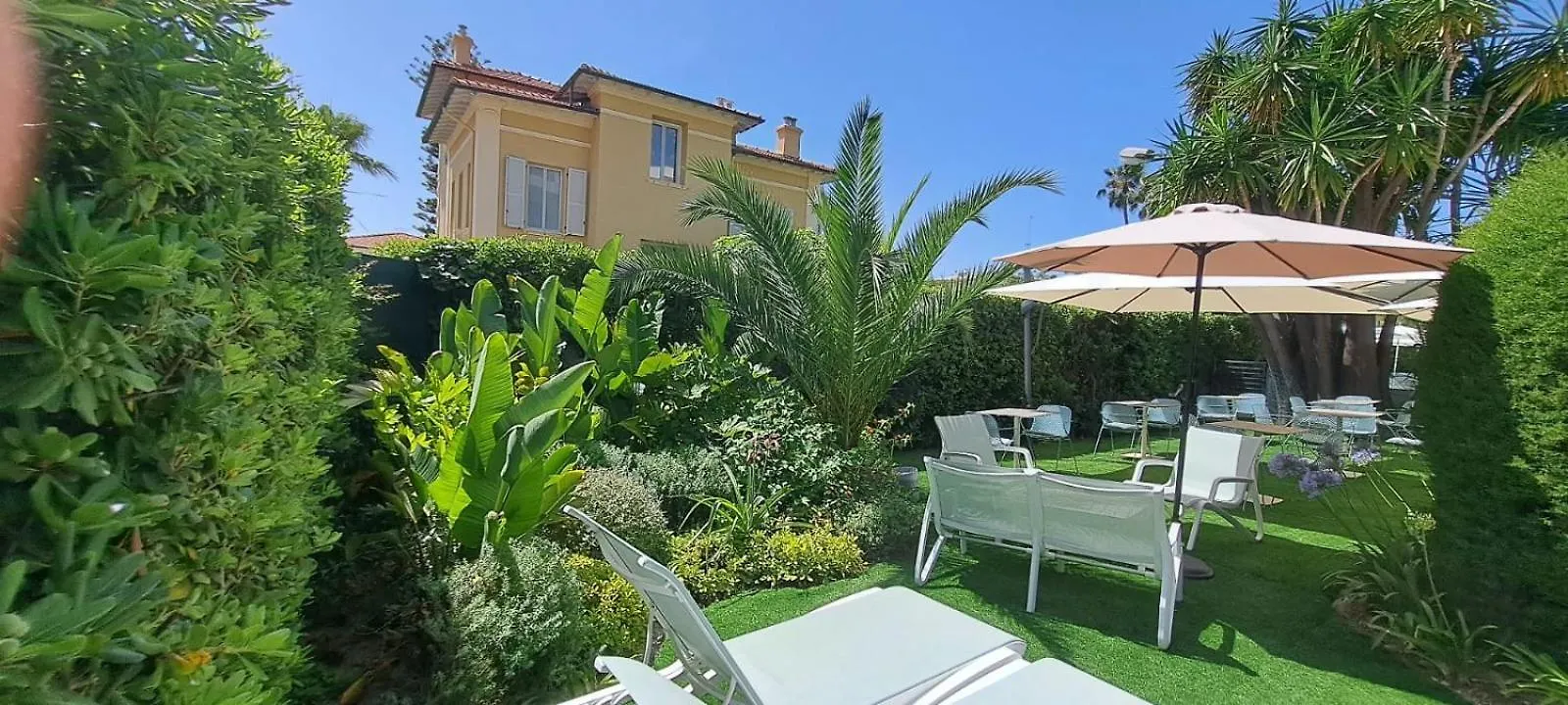 Apartahotel Résidence Carlton Beaulieu-sur-Mer