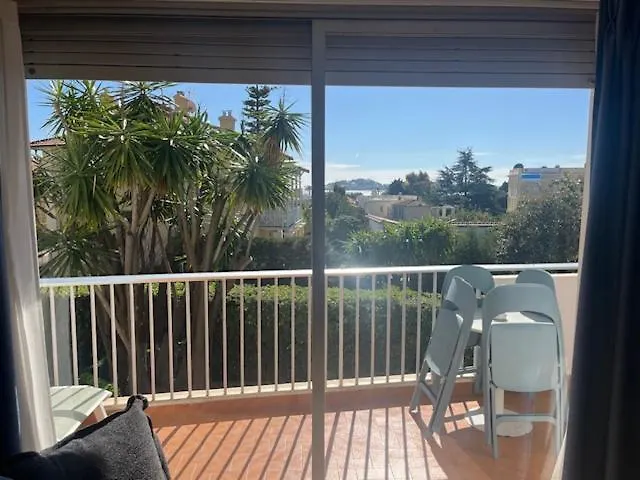 Residence Carlton - Renovee Avec Piscine Beaulieu-sur-Mer Apartmanhotel