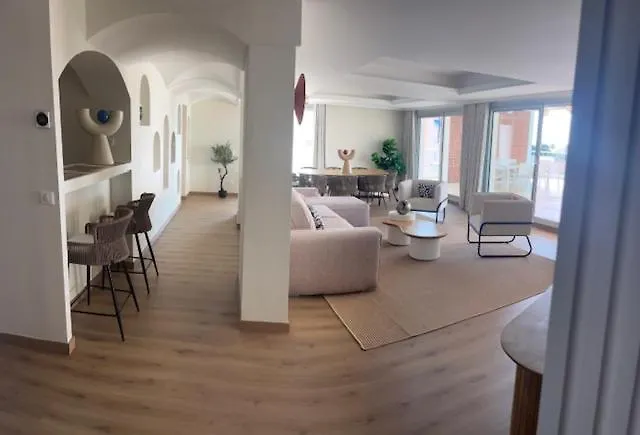 Residence Carlton - Renovee Avec Piscine Больё-сюр-Мер Апарт-отель